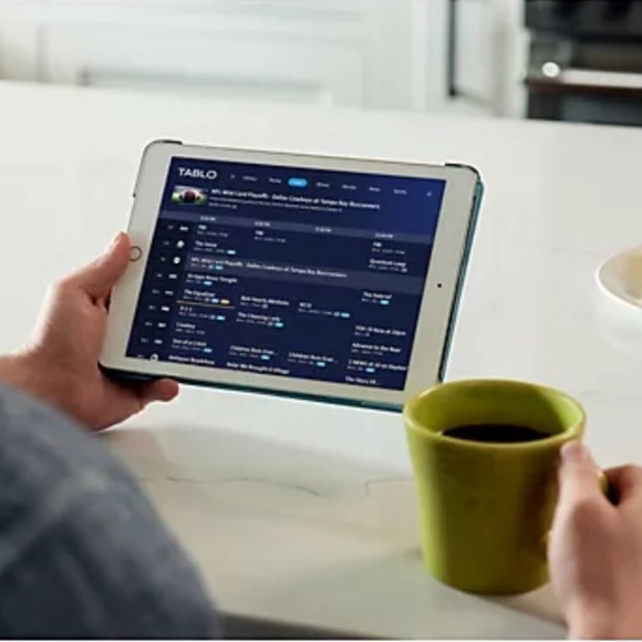 Brand New Tablo 4th Gen 2-Tuner 128GB Over the Air DVR & 35 Mile TV Antenna - Picture 13 of 16